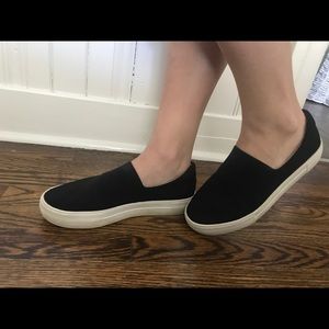 J\slides slip on sneakers